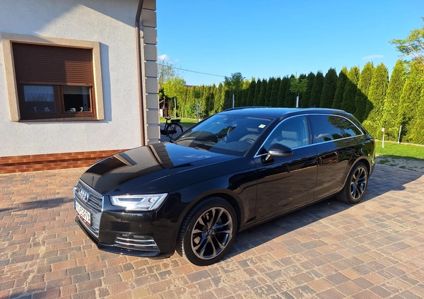 Audi A4 cena 69999 przebieg: 296500, rok produkcji 2016 z Rzgów małe 352